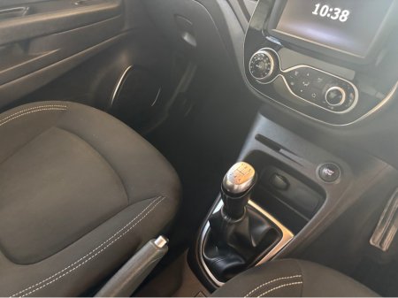 2021 Renault Captur - thumbnail 8