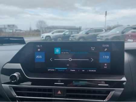 2021 Citroen C4 FEEL PACK BLUEHDI 110 4DR €22,950 thumbnail