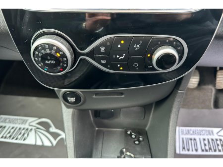 2019 Renault Clio - thumbnail 25