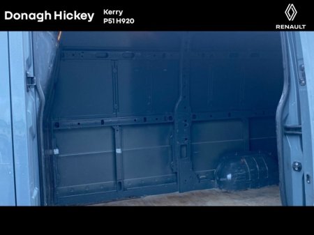 2021 Renault Master MASTER FWD MM35 ENERGY DCI 150 €19,000 thumbnail