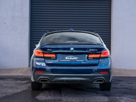 2023 BMW 5 Series - thumbnail 6