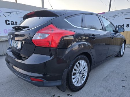 2014 Ford Focus - thumbnail 7