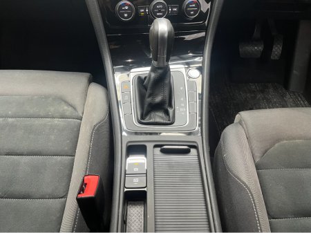 2018 Volkswagen Golf - thumbnail 17