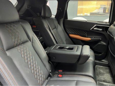 2023 Mitsubishi Outlander - thumbnail 17