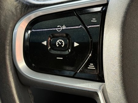 2017 Volvo XC90 T8 (407hp) PHEV Inscription Geartronic thumbnail