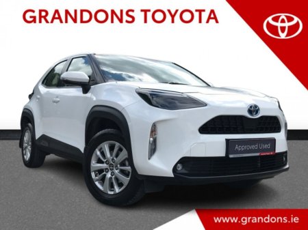 2023 Toyota Yaris Cross LUNA - GRANDONS