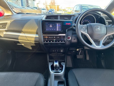 2016 Honda Fit 1.5L Petrol Hybrid Automatic €11,950 thumbnail