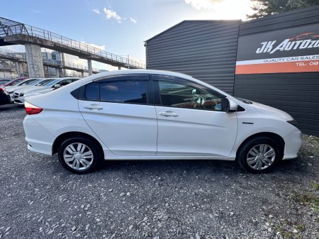 2019 Honda Grace - thumbnail 7