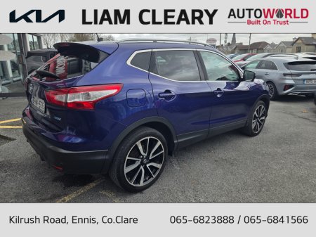 2015 Nissan Qashqai - thumbnail 3