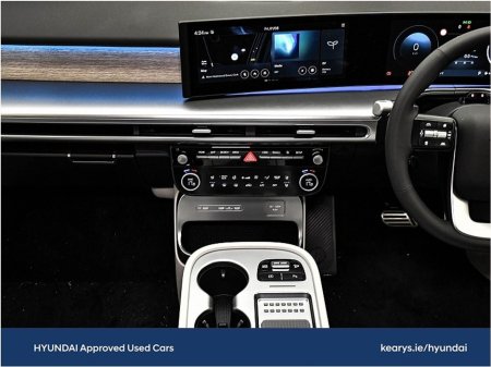 2026 Hyundai Ioniq 9 RWD standard (Long Range) Platinum thumbnail