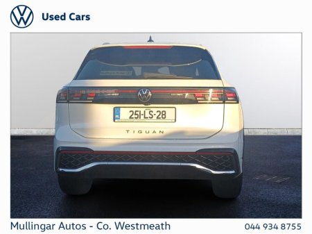 2025 Volkswagen Tiguan 2.0 TDI 150HP R-LINE (Fully Loaded) €59,950 thumbnail
