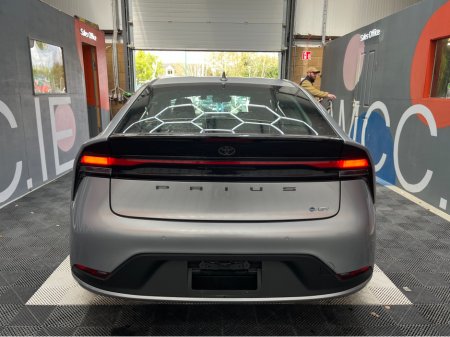 2025 Toyota Prius - photo 3