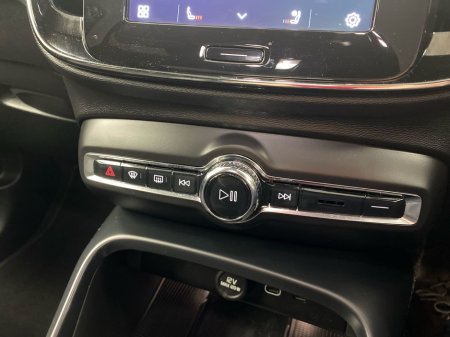 2022 Volvo XC40 - thumbnail 15