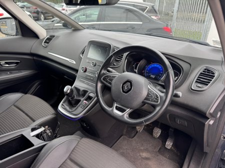 2017 Renault Scenic - thumbnail 13