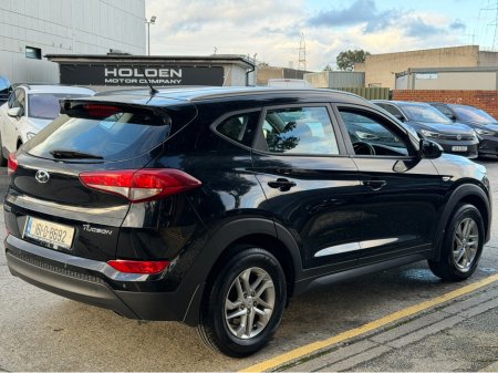 2016 Hyundai Tucson FULL SERVICE HISTORY..PARKING SENSORS €13,950 thumbnail