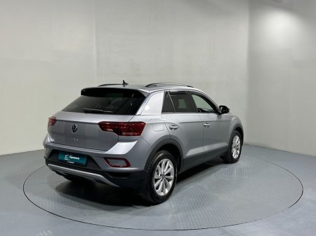 2025 Volkswagen T-Roc - thumbnail 7
