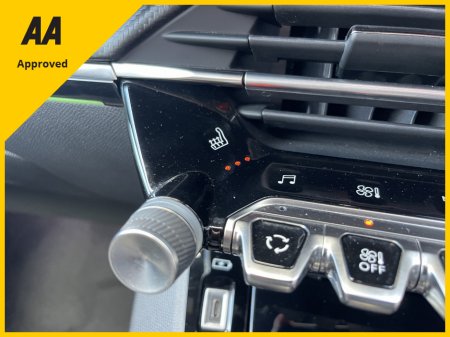 2022 Peugeot 2008 - thumbnail 18