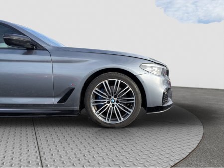 2018 BMW 5 Series - thumbnail 19