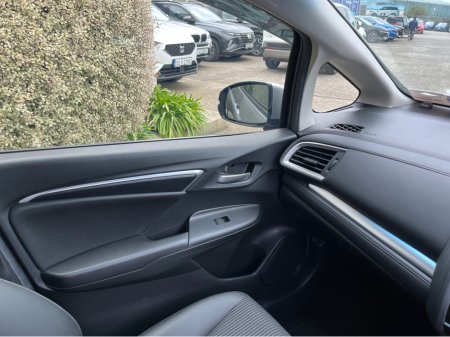 2018 Honda Fit - thumbnail 15