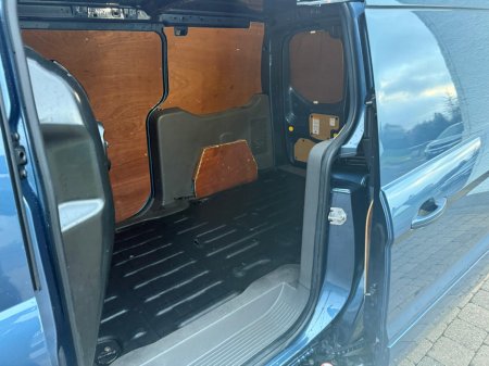 2021 Ford Transit Connect LIMITED EDITION LWB 240 TDCI €15,815 thumbnail