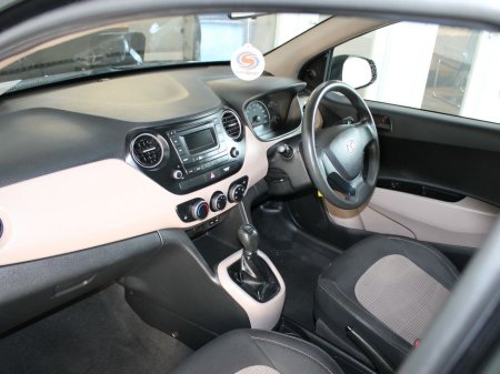 2016 Hyundai i10 Classic 4DR €7,750 thumbnail