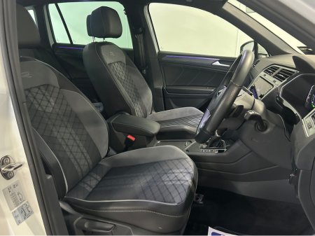 2023 Volkswagen Tiguan - thumbnail 23