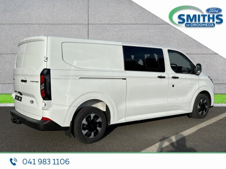 2025 Ford Transit Custom C/CAB TREND 2.5 232PS PHEV **IN STOCK** €46,000