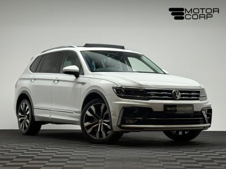 2020 Volkswagen Tiguan Allspace R-LINE 2.0TDI 150HP 7 SEATER *PAN ROOF* €32,990 thumbnail