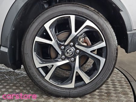 2017 Toyota C-HR - thumbnail 14