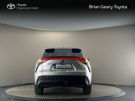 2025 Toyota bZ4X SPORT FWD 11KW €38,950