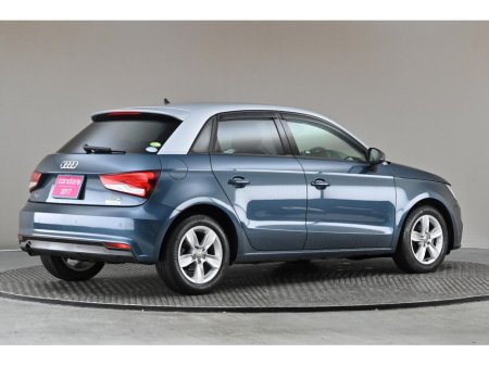 2017 Audi A1 - thumbnail 10