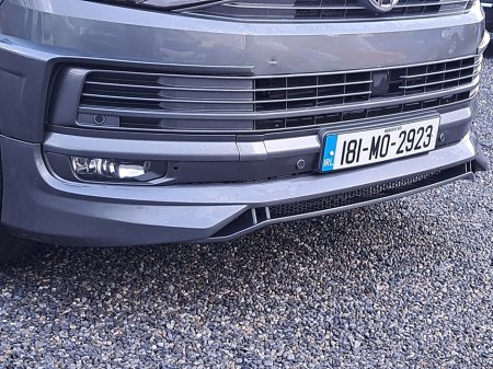 2018 Volkswagen Transporter T30 Highline  LWB with side bars, Alloys, Front Splitter kit 2.0 Diesel €21,300 thumbnail