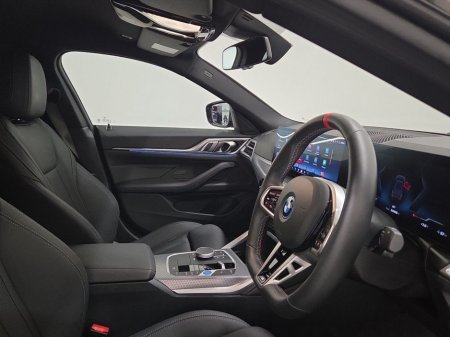 2025 BMW i4 I4 M50 xDrive 544 xDrive Electric 83.9 kWh Auto thumbnail