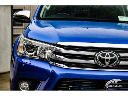2019 Toyota Hilux - thumbnail 7
