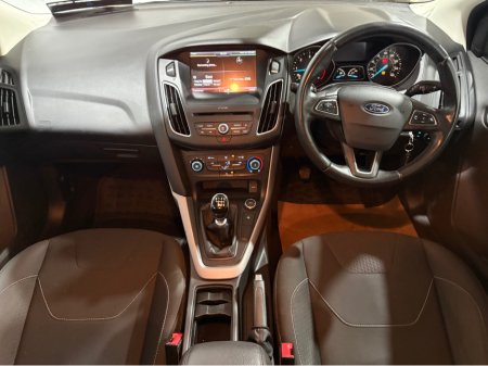2016 Ford Focus 1.5 TDCI ZETEC 120PS 5DR €9,950 thumbnail