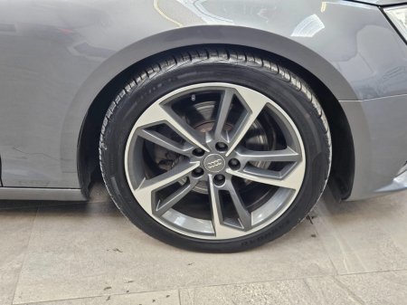 2018 Audi A4 - thumbnail 6