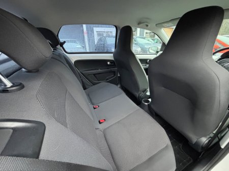 2015 Volkswagen up! 1.0 75BHP TAKE UP €7,500 thumbnail