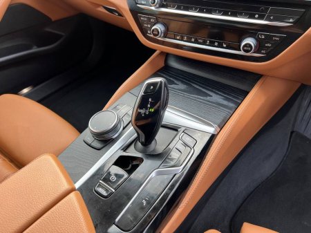 2023 BMW 5 Series - thumbnail 8