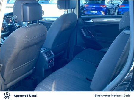 2022 Volkswagen Tiguan Allspace 2.0TDI 150BHP LIFE €37,995 thumbnail