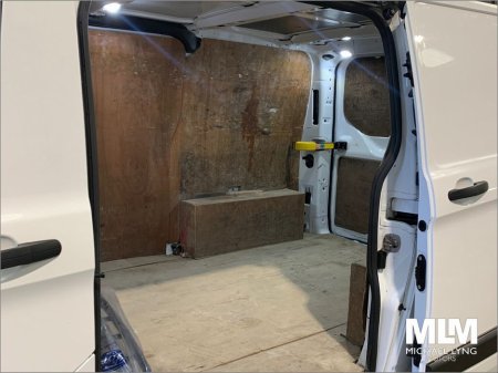 2022 Ford Transit 2.0 TDCI 130PS 350 L3H1 AWD LEADER €19,950 thumbnail