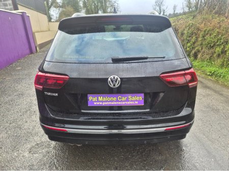 2020 Volkswagen Tiguan - view 4