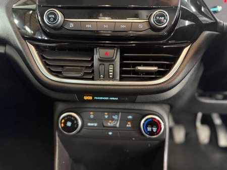 2018 Ford Fiesta 1.1L 85 PS Titanium €11,500 thumbnail