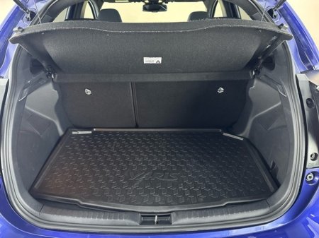 2024 Toyota Yaris PLATINUM Sunroof €28,950 thumbnail