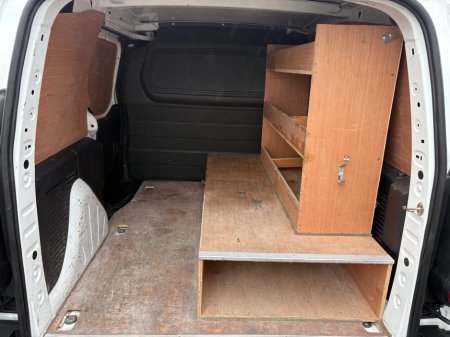 2019 Peugeot Partner  €10,995 thumbnail