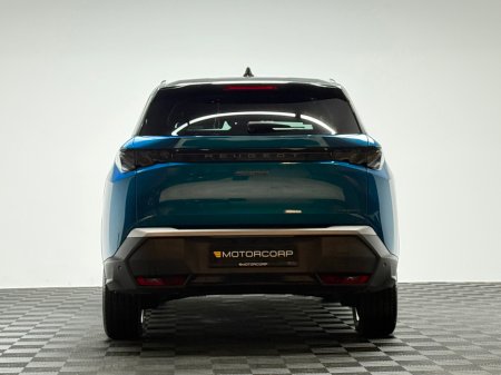 2025 Peugeot 5008 GT thumbnail