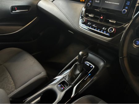 2022 Toyota Corolla LUNA H/B 4DR AUTO HYBRID €18,499 thumbnail