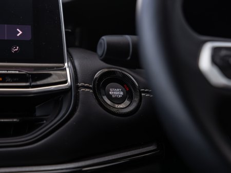 2025 Jeep Compass - thumbnail 17