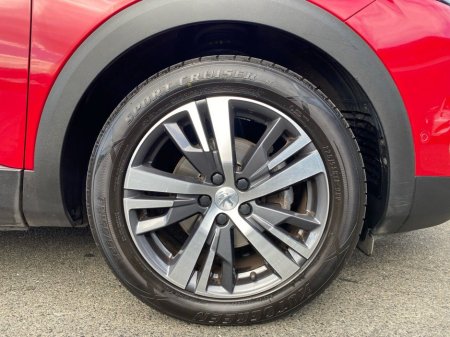 2023 Peugeot 3008 - thumbnail 5