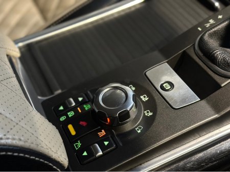 2010 Land Rover Range Rover Sport 3.0 SDV6 OVERFINCH UTILITY €17,950 thumbnail