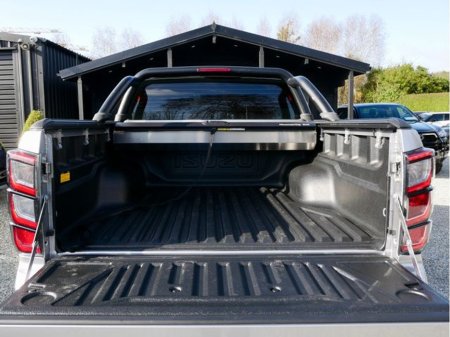 2025 Isuzu D-MAX - thumbnail 16